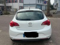 Gebraucht Opel Astra 102 PS (75 kW) 2014 Weiß Kleinwagen