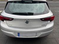 Gebraucht Opel Astra Dynamic 125 PS (91 kW) 2017 Silber Limousine