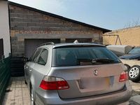 Gebraucht BMW 525 177 PS (130 kW) 2004 Grau Kombi