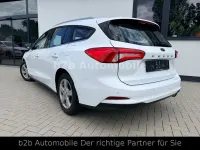 Gebraucht Ford Focus 120 PS (88 kW) 2019 Weiß Limousine