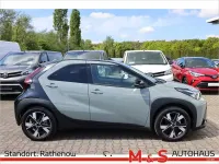 Neu Toyota Aygo X 116 PS (85 kW) 2026 Grün SUV