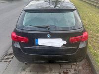 Gebraucht BMW 318 143 PS (105 kW) 2016 Schwarz Kombi