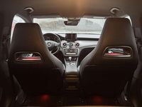 Gebraucht Mercedes CLA180 122 PS (89 kW) 2017 Weiß Limousine