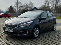 Gebraucht Kia Ceed 101 PS (74 kW) 2017 Blau Kleinwagen
