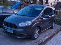 Gebraucht Ford Tourneo Courier Titanium 101 PS (74 kW) 2018 Grau Van / Kleinbus