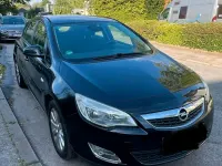Gebraucht Opel Astra 110 PS (80 kW) 2011 Schwarz Limousine