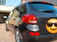 Gebraucht Renault Clio GrandTour Dynamique 101 PS (74 kW) 2010 Schwarz Kombi