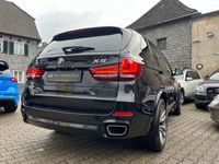 gebraucht BMW X5 xDrive30d*M-PAKET*PANO*HuD*MEMORY*KEMARA*20*Z