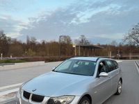 Gebraucht BMW 330 231 PS (169 kW) 2006 Grau Kombi