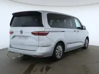 Usata VW T7 150 CV (110 kW) 2024 Argento Furgone