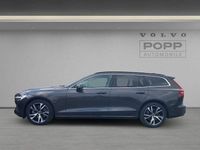 Gebraucht Volvo V60 Core 197 PS (144 kW) 2024 Platinum grey Kombi