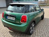 Gebraucht Mini Cooper 136 PS (100 kW) 2019 Grün Kleinwagen