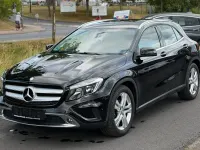 Gebraucht Mercedes GLA220 177 PS (130 kW) 2016 Schwarz SUV