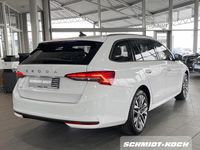 Gebraucht Skoda Octavia Selection 150 PS (110 kW) 2024 Moonweiß perleffekt Kombi