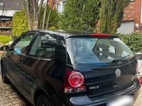 Gebraucht VW Polo 60 PS (44 kW) 2015 Schwarz Kleinwagen