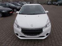 Second-hand Peugeot 208 Active 82 CP (60 kW) 2015 Alb Hatchback