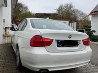 Gebraucht BMW 316 116 PS (85 kW) 2011 Weiß Limousine