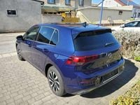 Gebraucht VW Golf VIII Active 131 PS (96 kW) 2022 Atlantic blue metallic (metallic) Kleinwagen