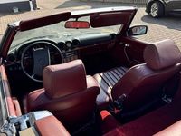 Gebraucht Mercedes 560 231 PS (169 kW) 1988 Gold Cabrio