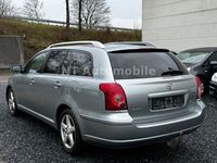 gebraucht Toyota Avensis Kombi 2.2 D-CAT Executive Xenon AHK