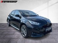 Gebraucht Toyota Yaris Hybrid Style 131 PS (96 kW) 2024 Mysticschwarz mica Limousine