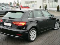 gebraucht Audi A3 Sportback 1.5 TFSI S tronic design 2-Zonen-Klima Navi Sitzheizung