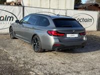 Gebraucht BMW 530 M Sport 286 PS (210 kW) 2022 Grau Kombi