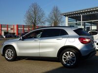 Gebraucht Mercedes GLA250 Style 211 PS (155 kW) 2018 Silber SUV