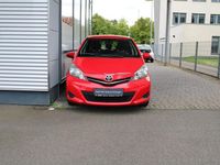 Gebraucht Toyota Yaris Edition 69 PS (50 kW) 2014 Rot Limousine
