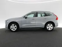 Używany Volvo XC60 Core 197 KM (144 kW) 2023 Szary SUV