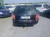 Gebraucht VW Passat Basis 131 PS (96 kW) 2003 Black magic perleffekt Kombi