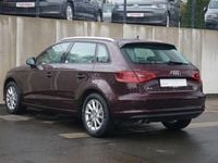 Gebraucht Audi A3 Comfort 150 PS (110 kW) 2016 Violett Kombi