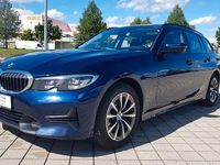 Gebraucht BMW 320 Sport Line 190 PS (139 kW) 2022 Blau Kombi