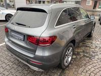 gebraucht Mercedes GLC300 d 4Matic 9G-TRONIC