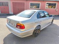 Brugt BMW 530 Performance 231 HK (169 kW) 2002 Sølv Sedan