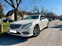 Gebraucht Mercedes E200 AMG line 184 PS (135 kW) 2011 Weiß Coupé