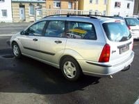 Gebraucht Ford Focus Ghia 101 PS (74 kW) 2002 Silber Kombi