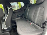 Gebraucht Hyundai i10 Trend 67 PS (49 kW) 2023 Weiß Kleinwagen