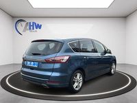 Gebraucht Ford S-MAX Titanium 190 PS (139 kW) 2018 Blau Van / Kleinbus