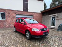 Gebraucht VW Fox 54 PS (39 kW) 2007 Rot Kleinwagen