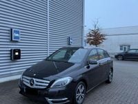 Gebraucht Mercedes B180 109 PS (80 kW) 2014 Schwarz Van / Kleinbus