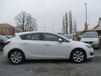 Gebraucht Opel Astra Innovation 101 PS (74 kW) 2012 Weiß Limousine