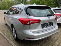 gebraucht Ford Focus Titanium 1,5 TDCI Aut. DAB NAVI