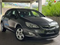 Gebraucht Opel Astra Design Edition 140 PS (102 kW) 2011 Karbongrau Kleinwagen