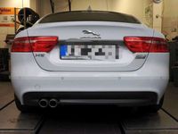 gebraucht Jaguar XE 20d AWD Aut. R-Sport