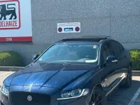 Gebraucht Jaguar XF 180 PS (132 kW) 2017 Blau Limousine