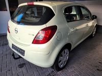 Gebraucht Opel Corsa Edition 69 PS (50 kW) 2012 Weiß Kleinwagen
