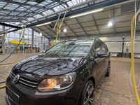 Gebraucht VW Touran 105 PS (77 kW) 2011 Schwarz Van / Kleinbus