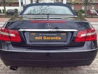 Usata Mercedes E200 184 CV (135 kW) 2010 Blu Cabrio