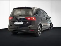 Gebraucht VW Touran Active 122 PS (89 kW) 2023 Schwarz Van / Kleinbus